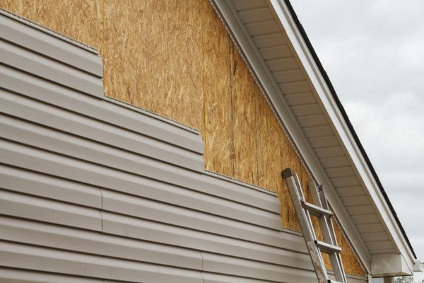 Loose Siding Replacement in Humble