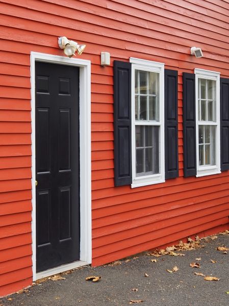 Cost of Red Vinyl Siding Installation in Humble
